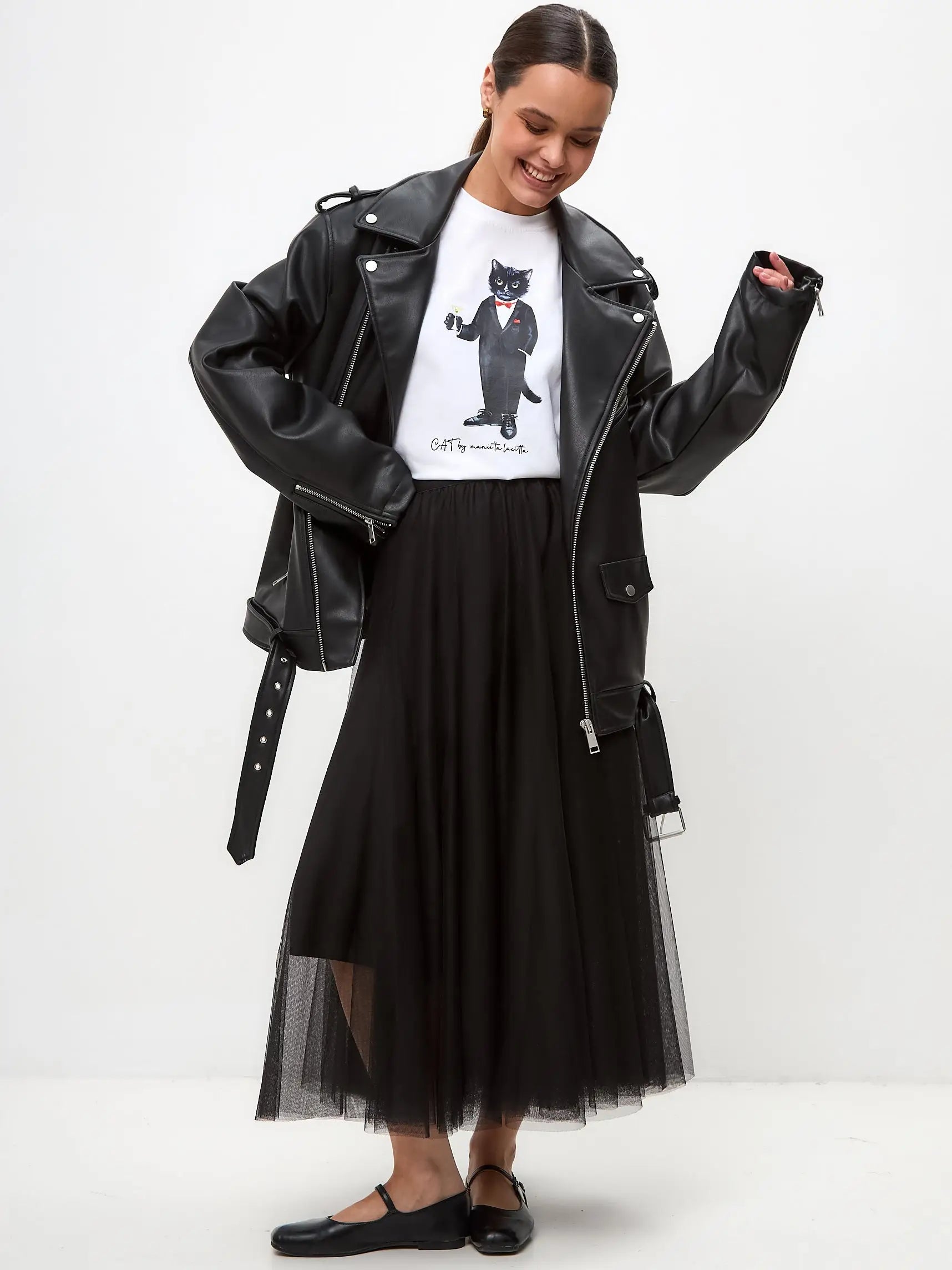 Basic Set: Women’s White T-shirt with a Dandy Cat and Black Tulle
