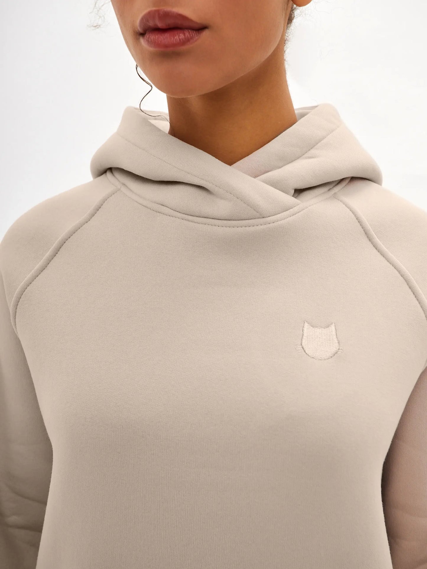 Beige Hoodie Warmed Women’s Embroidery Catheater | Hoodie &