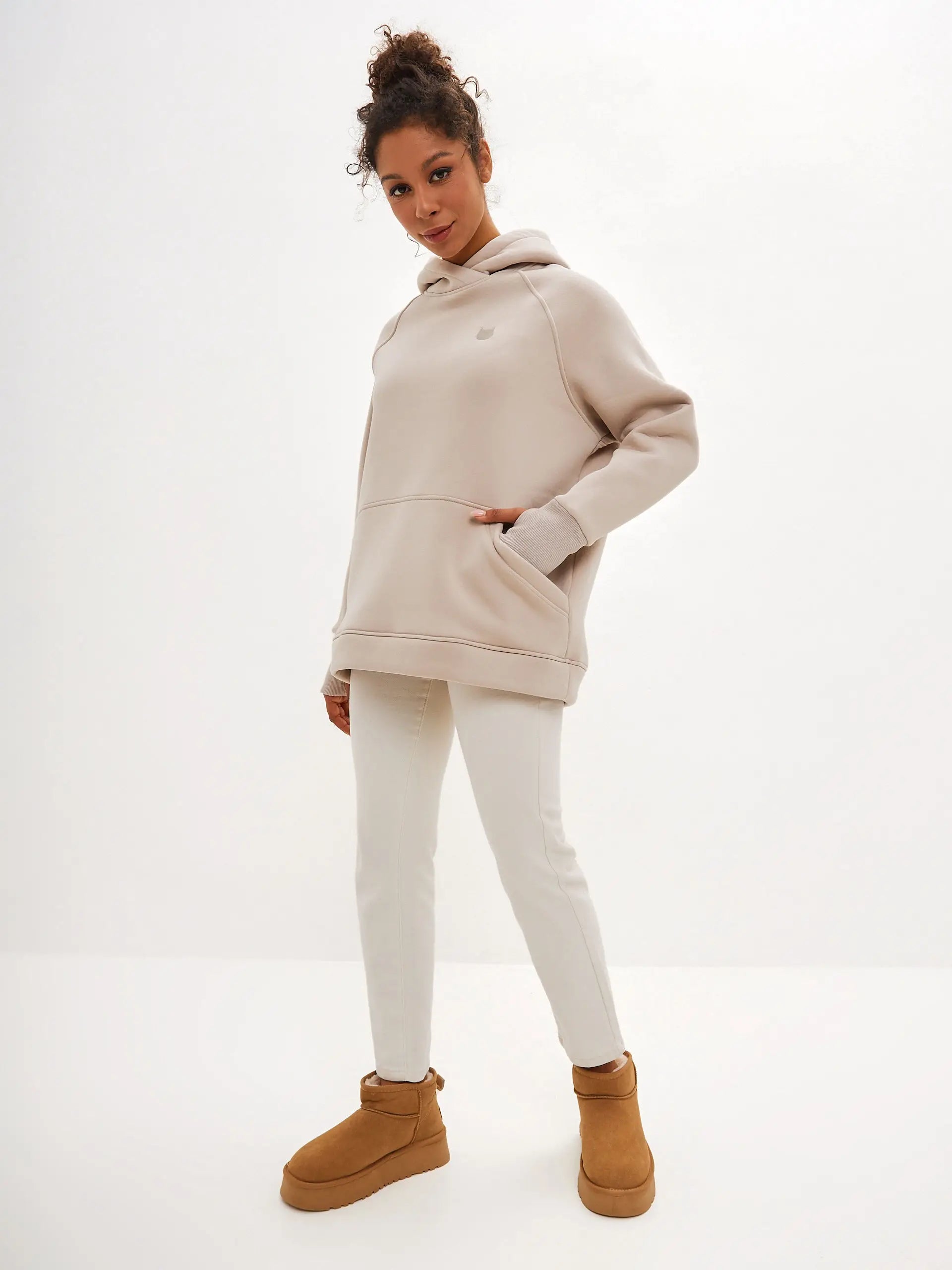 Beige Hoodie Warmed Women’s Embroidery Catheater | Hoodie &