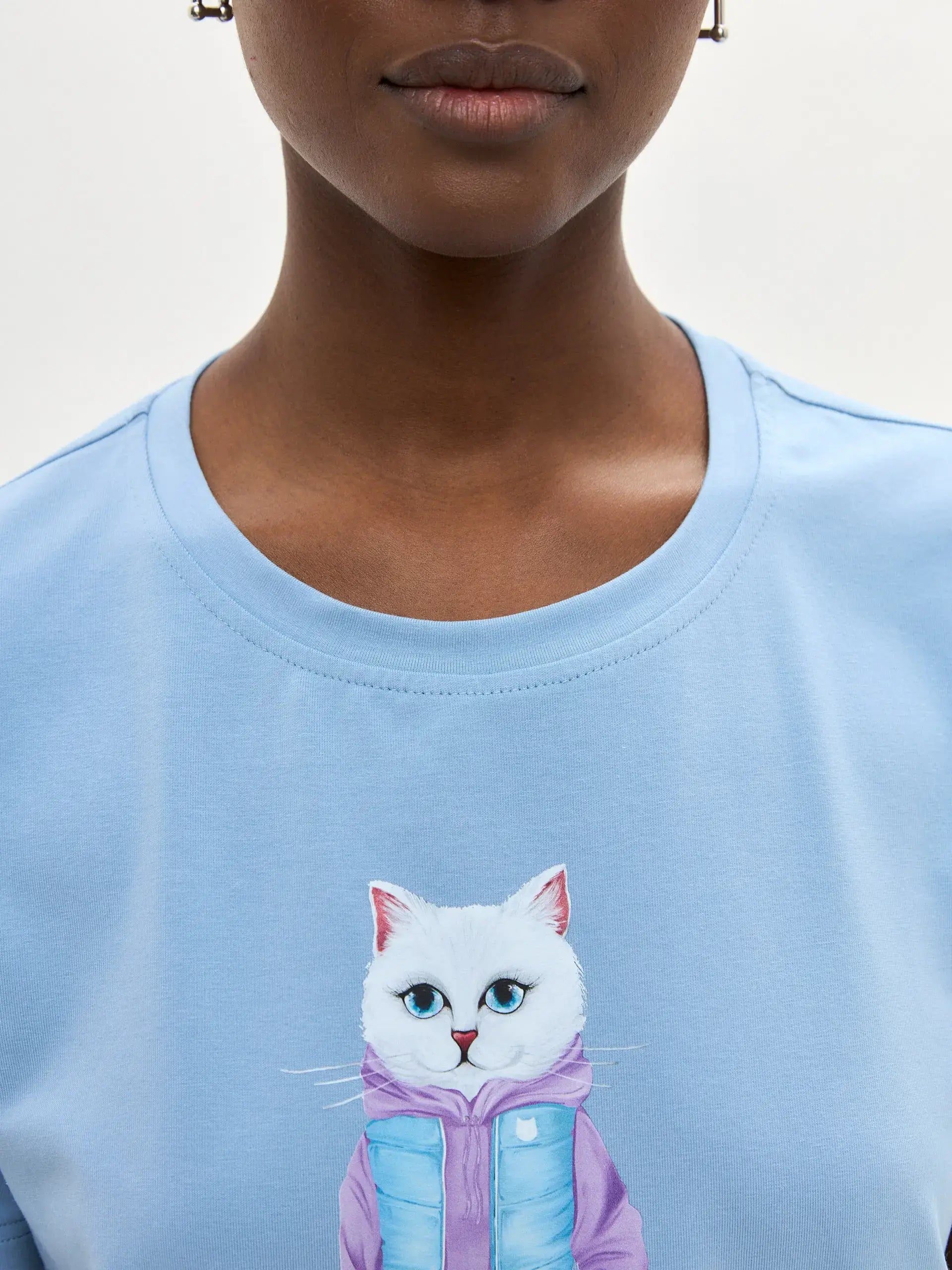Blue T-shirt White Cat Walk | T-shirt For Cat Lovers | Cat e Lolette