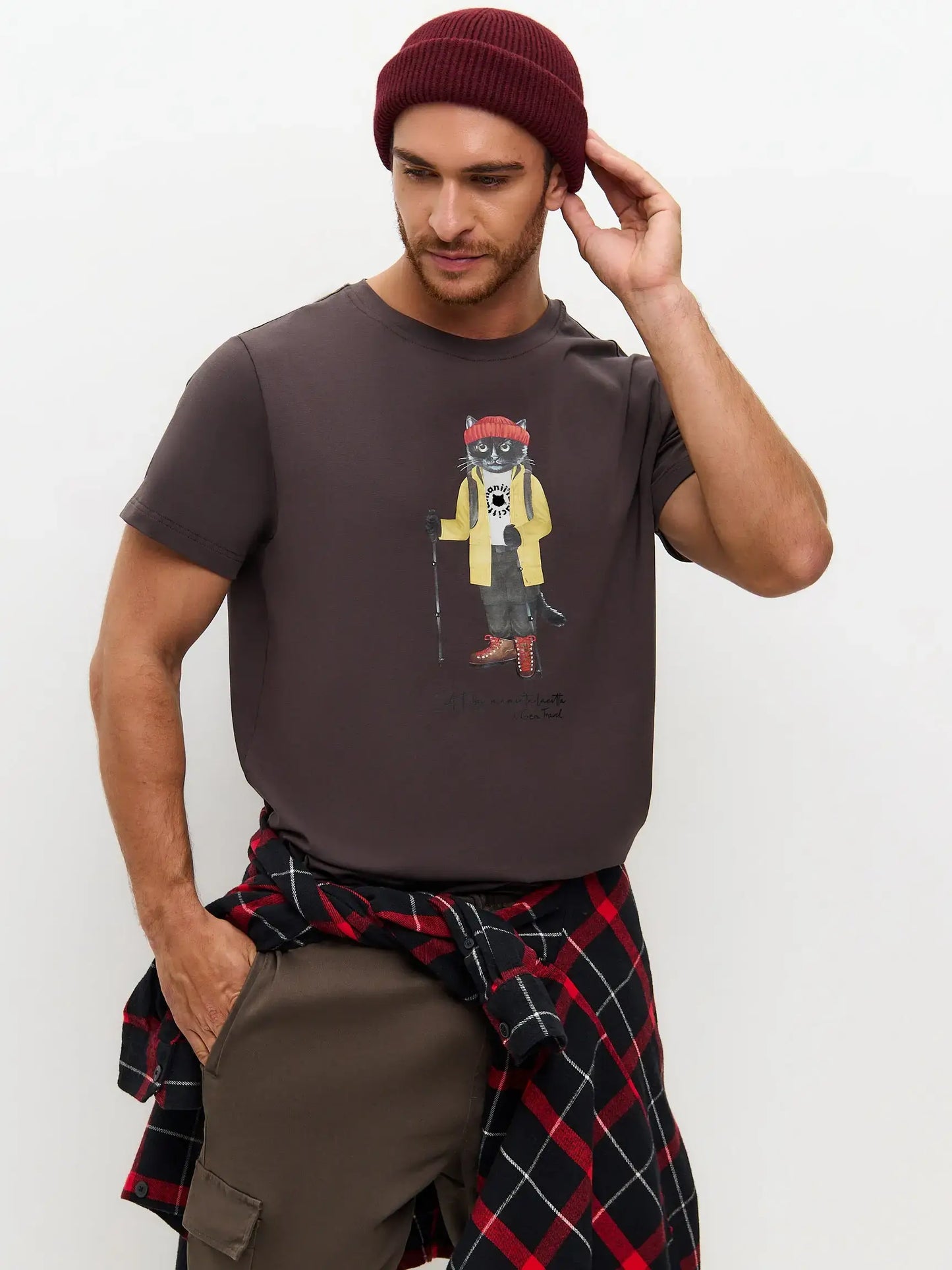 Brown T-shirt Hiking Cat | T-shirt For Cat Lovers | Cat e Lolette