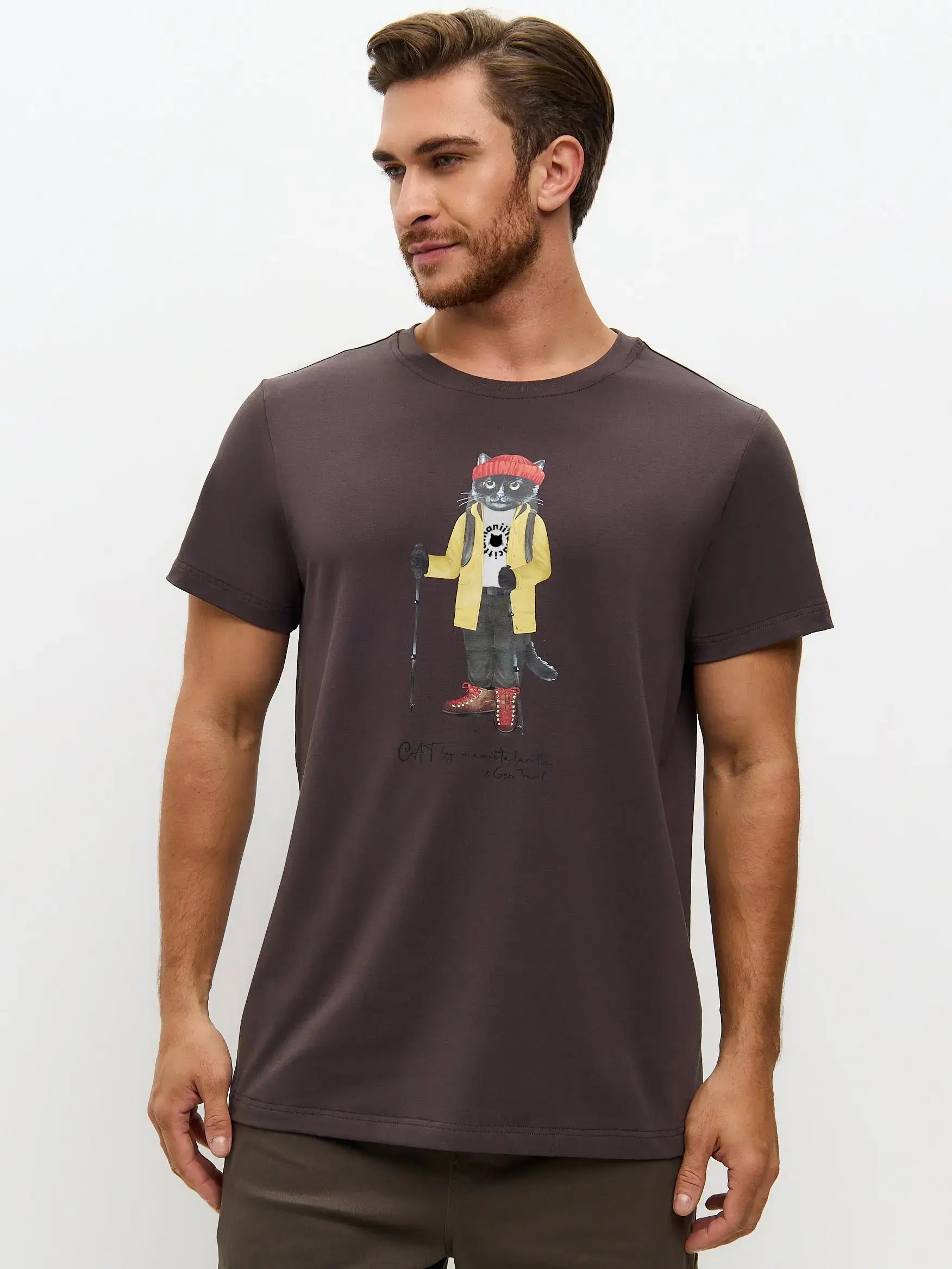 Brown T-shirt Hiking Cat | T-shirt For Cat Lovers | Cat e Lolette