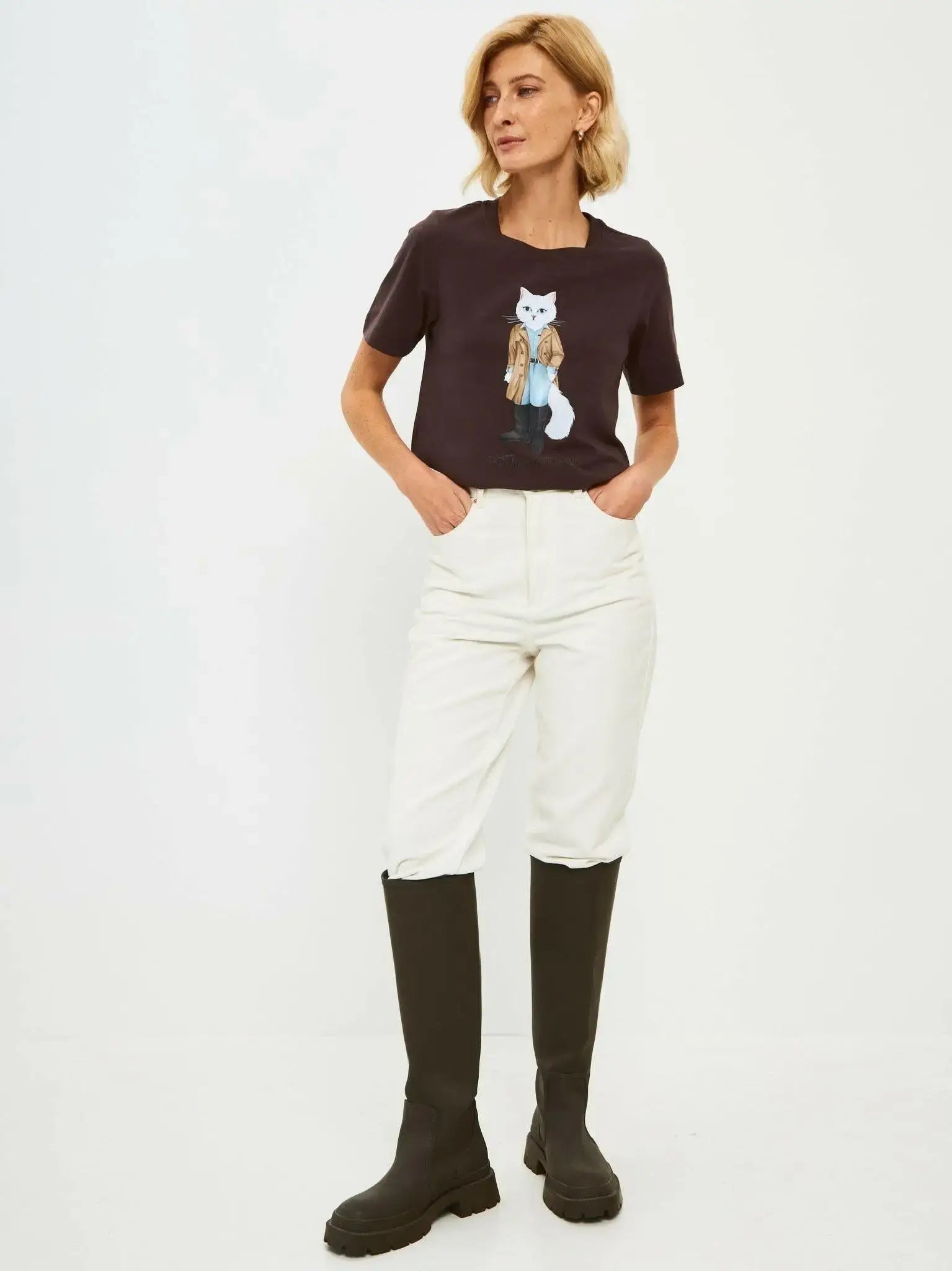 Brown T-shirt Trench Coat White Cat | T-shirt For Cat Lovers | Cat e