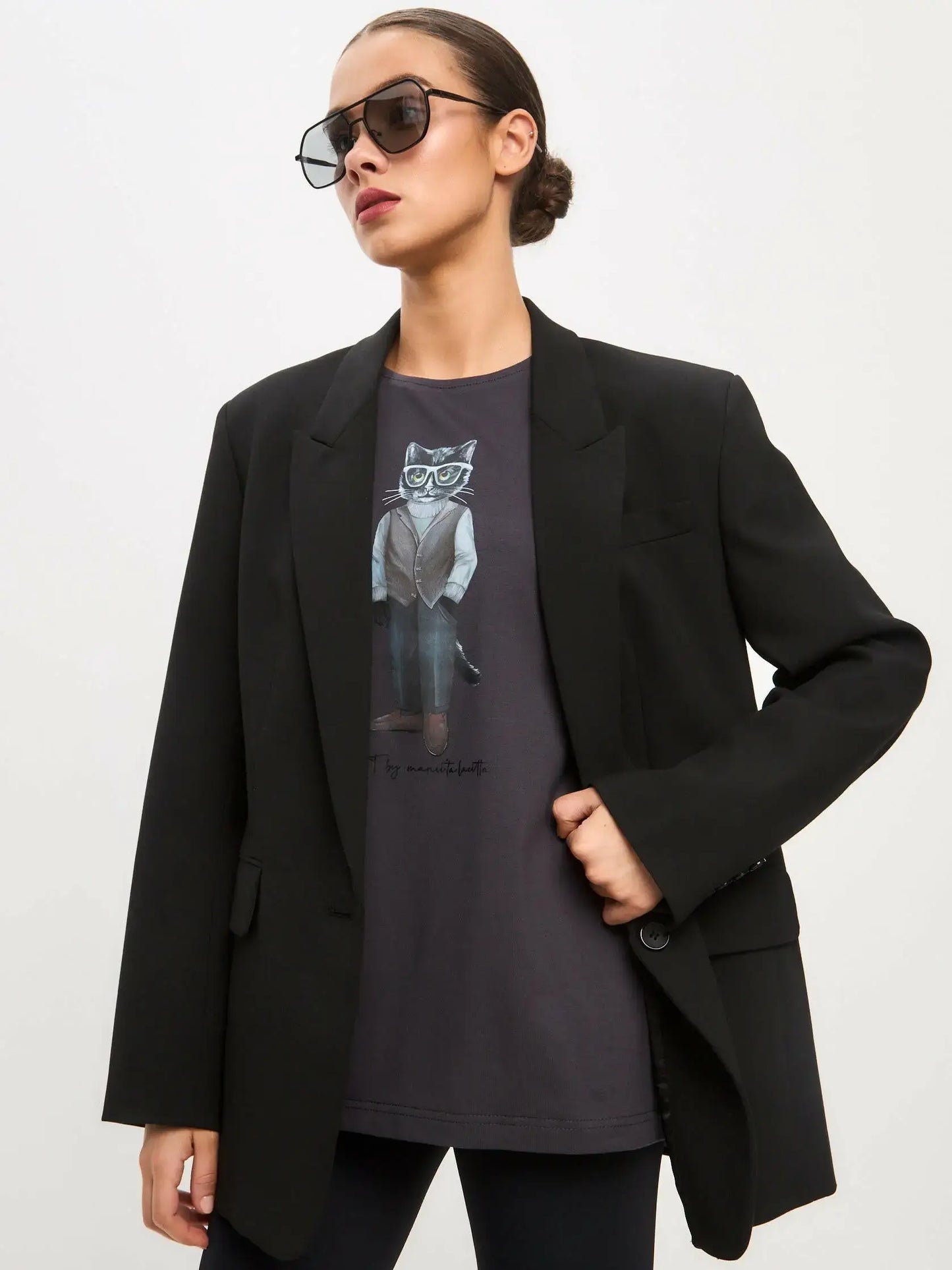 Grey Oversized T-shirt Minimalist Cat | T-shirt For Cat Lovers | Cat