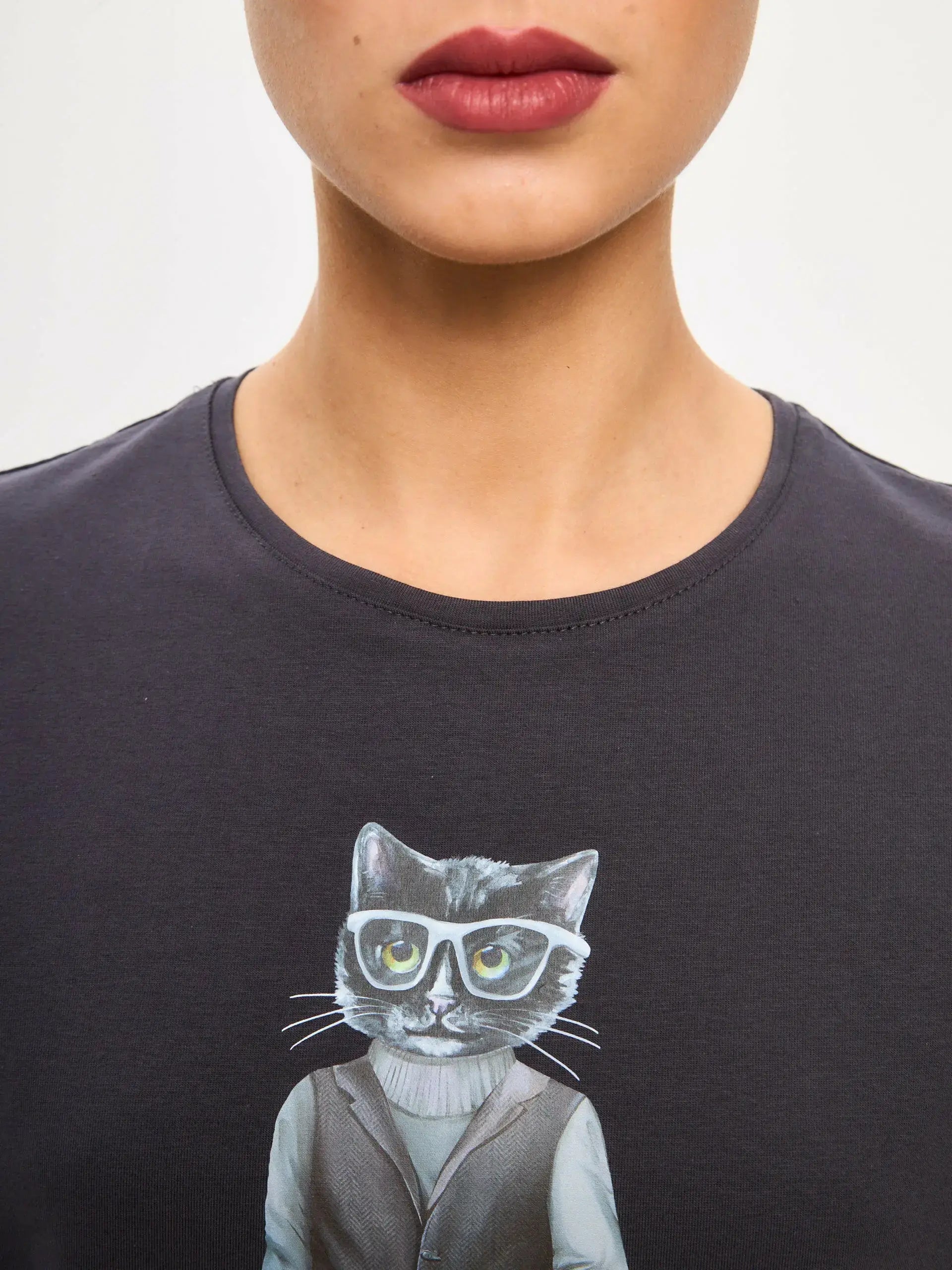 Grey Oversized T-shirt Minimalist Cat | T-shirt For Cat Lovers | Cat