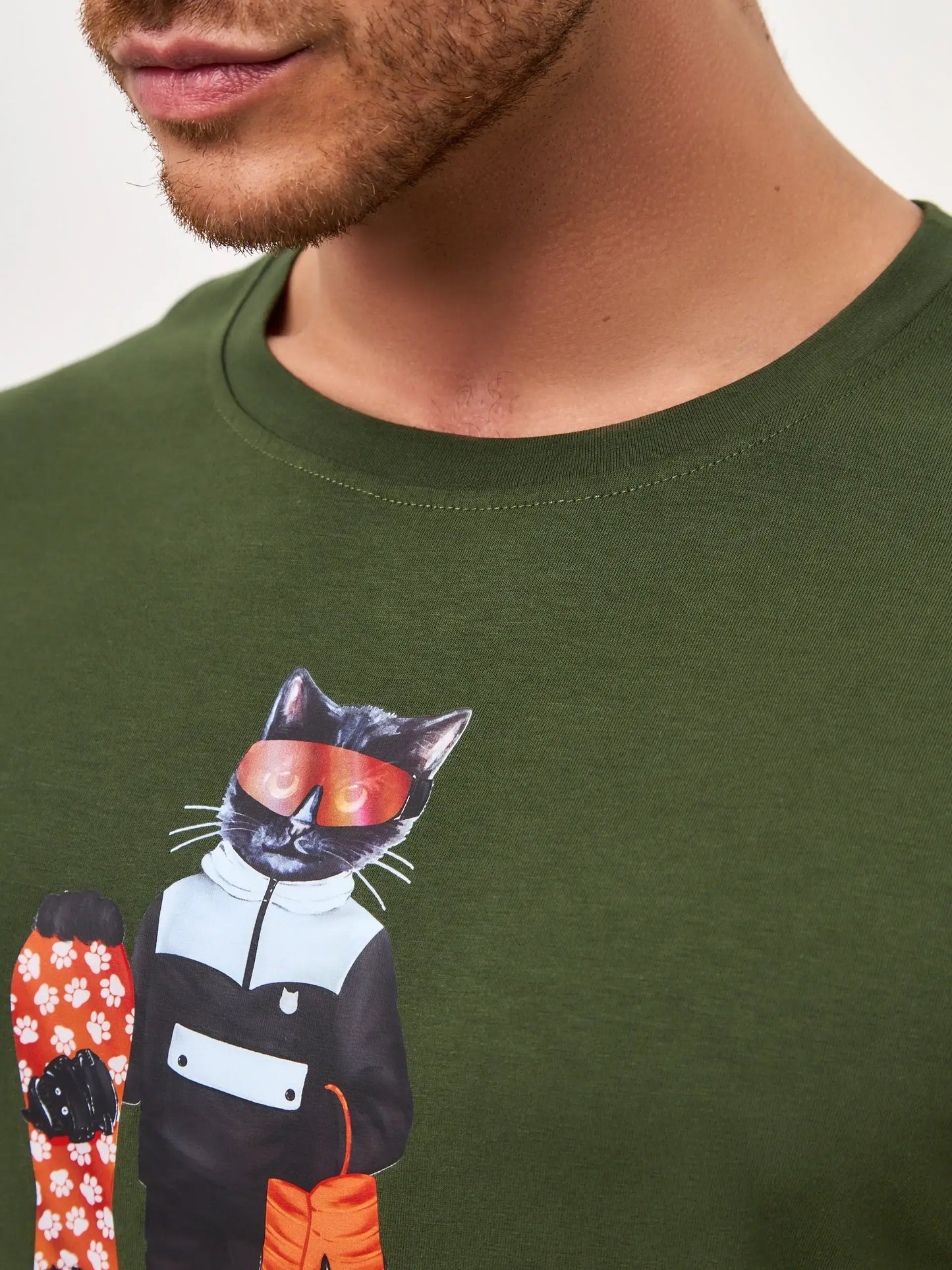 Olive T-shirt Snowboard Cat | T-shirt For Cat Lovers | Cat e Lolette
