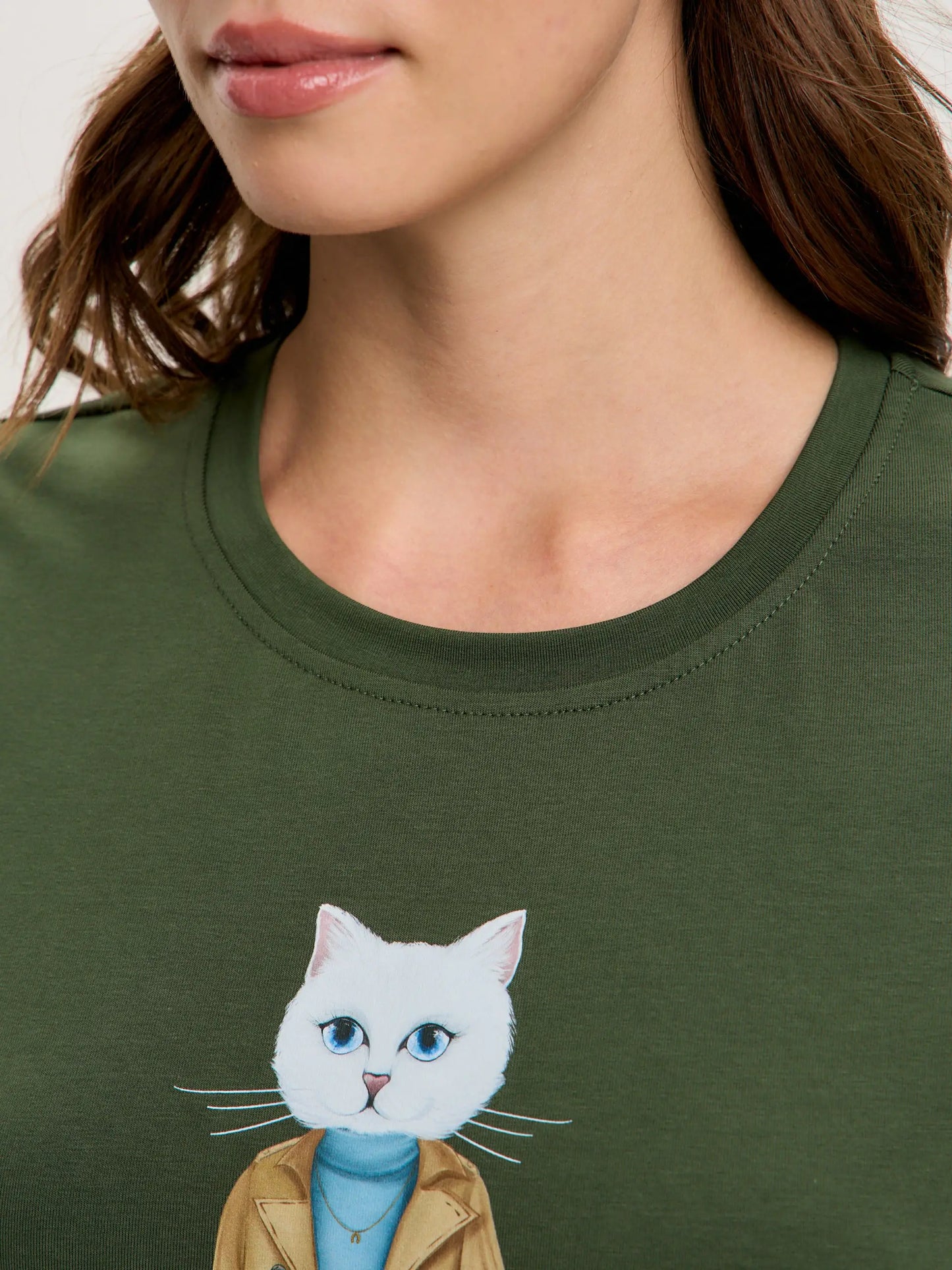 Olive T-shirt Trench Coat White Cat | T-shirt For Cat Lovers | Cat e