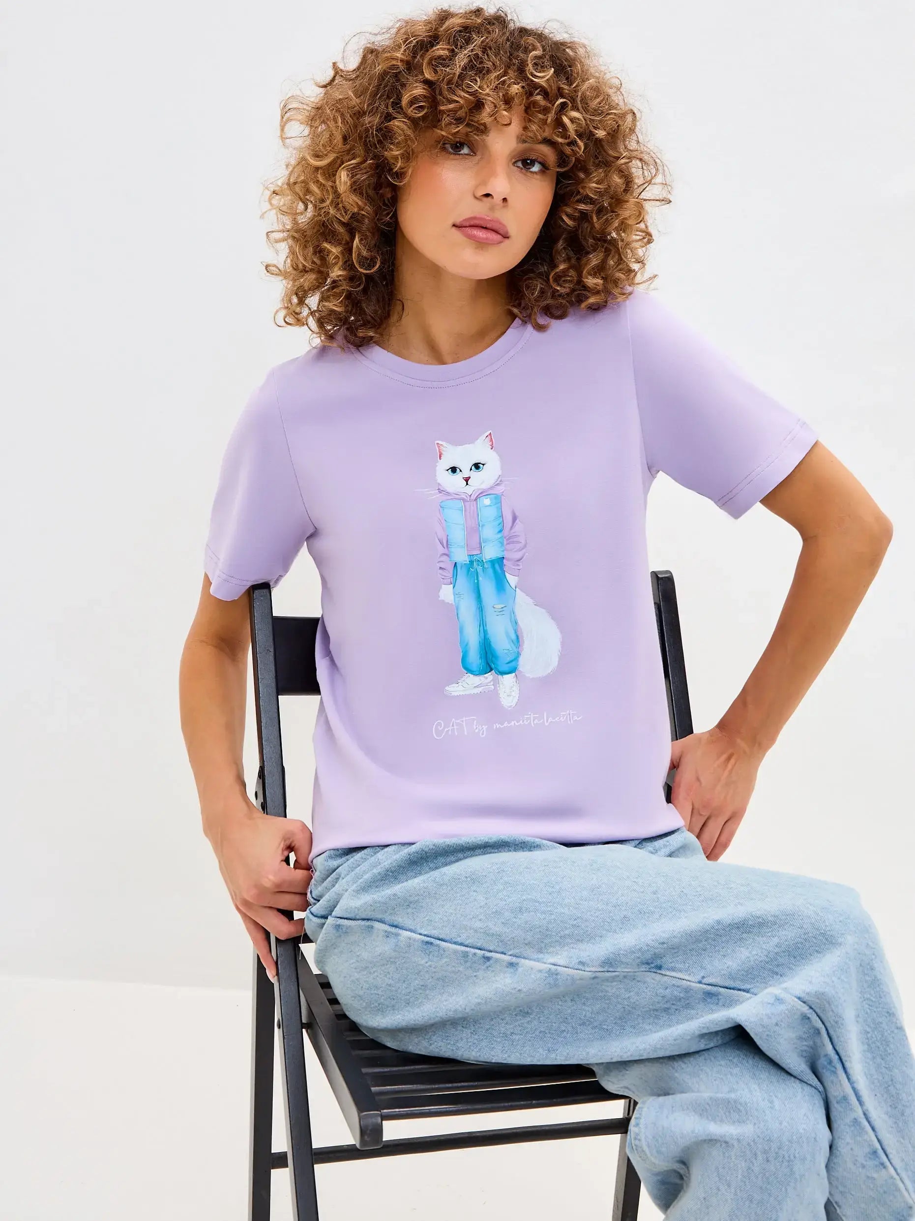 Purple T-shirt White Cat Walk | T-shirt For Cat Lovers | Cat e Lolette