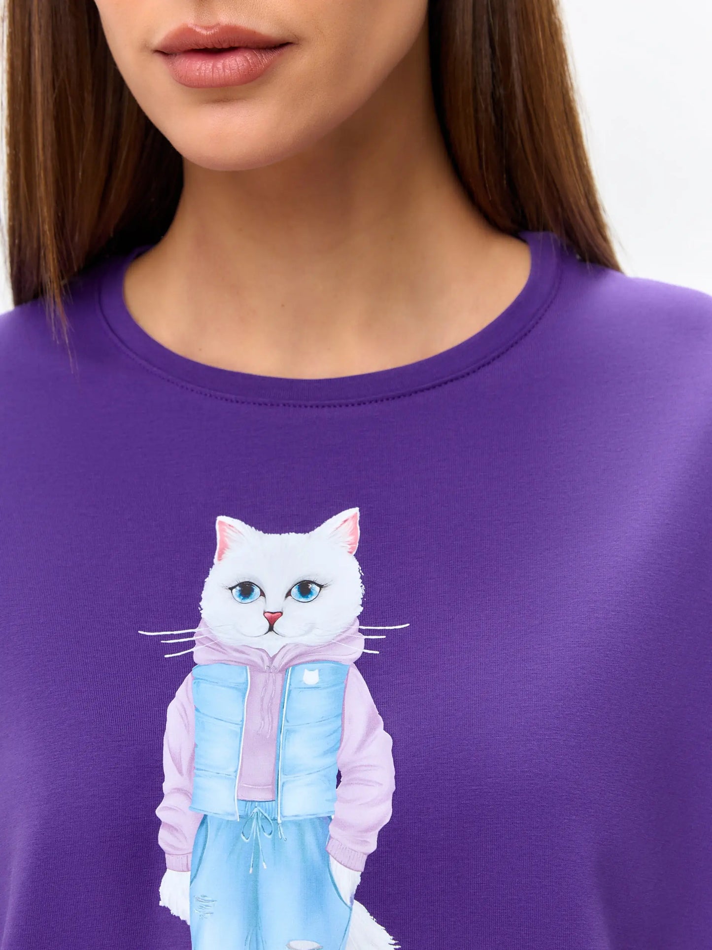 Purple T-shirt White Cat Walk | T-shirt For Cat Lovers | Cat e Lolette